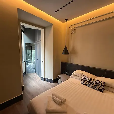 Apartamento Nox Romana Valadier - Center - Luxurious Three-room Flat *